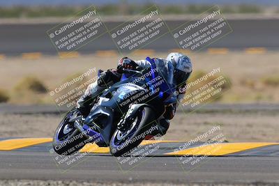 media/Oct-08-2022-SoCal Trackdays (Sat) [[1fc3beec89]]/Turn 14 (1050am)/